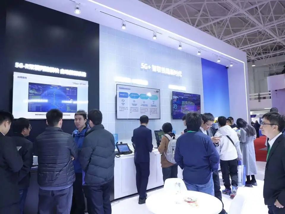 1726793428238245889.png 1726793428238245889.png