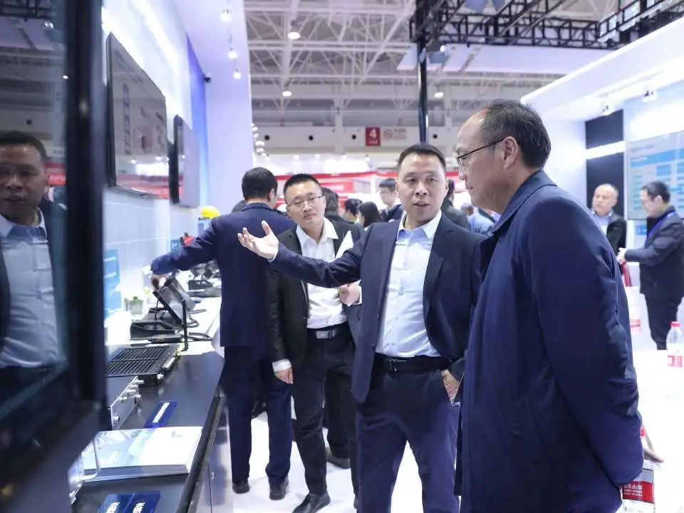 1726793539848675330.png 1726793539848675330.png